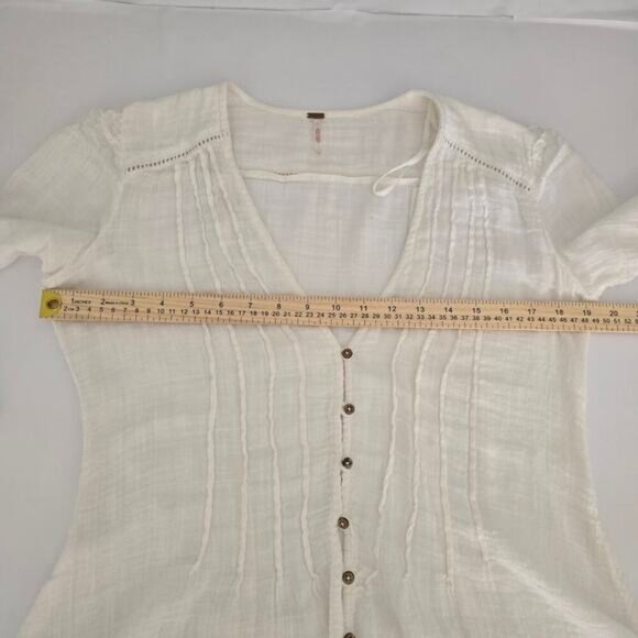 Free People Boho Fringe Hem V-Neck Blouse Sz S Flared Sleeve Ivory Peasant Goth - Picture 6 of 9